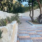 Le Dimore Di Mariuccia Relax & بيت ضيافة Monte SantʼAngelo