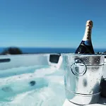 Le Dimore Di Mariuccia Relax & بيت ضيافة Monte SantʼAngelo