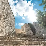 Le Dimore Di Mariuccia Relax & بيت ضيافة Monte SantʼAngelo