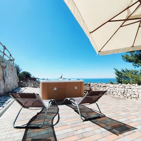 Le Dimore Di Mariuccia Relax & بيت ضيافة Monte SantʼAngelo