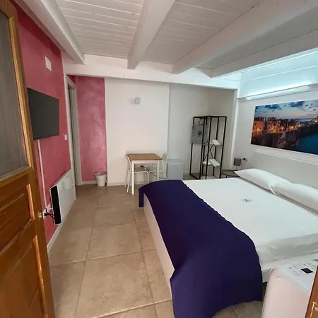 Le Dimore Di Mariuccia Relax & Vendégház Monte SantʼAngelo